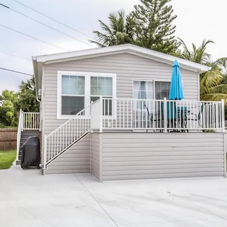 Villa 460 Red Deer